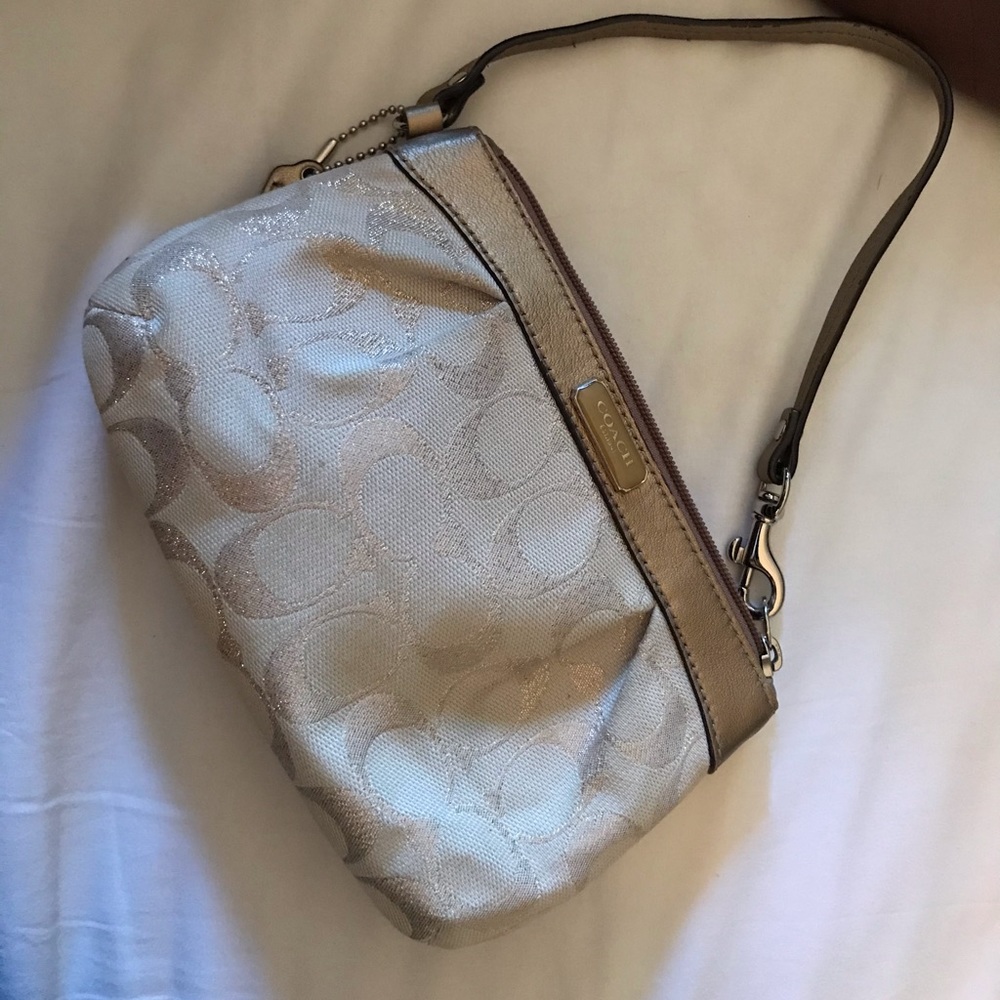 Coach wristlet *SOLD*